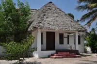 Kijongo Bay Beach Resort فنادق في Mkwaja