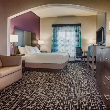 La Quinta Inn & Suites by Wyndham Pontoon Beach