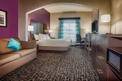 La Quinta Inn & Suites by Wyndham Pontoon Beach Hotels in Pontoon Beach