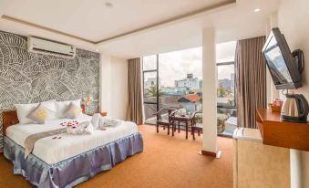 Amona Hotel