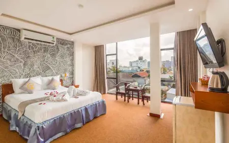 Amona Hotel
