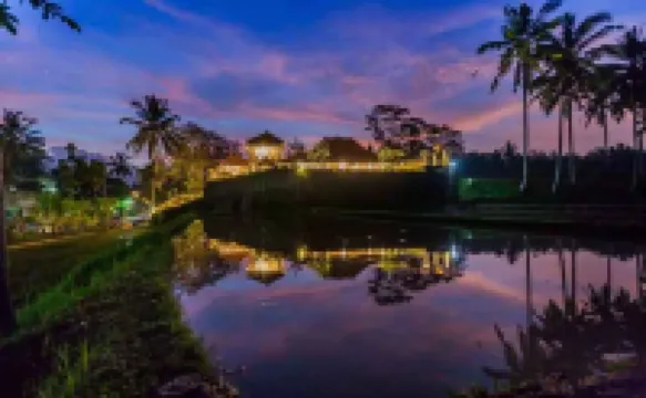 Tri Dewi Residence by GenuineHost Hotels near Sambahan