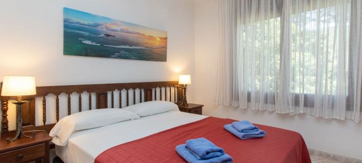 S'Esquirols Nº6 Hotels in Begur