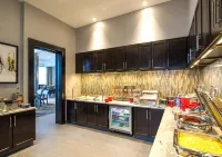 TownePlace Suites Boston Logan Airport/Chelsea - breakfast