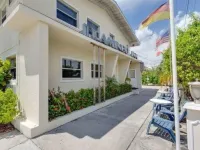 Flamingo Inn Hotels near Leanis