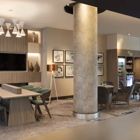 Leonardo Hotel London Watford Отели рядом с достопримечательностью «Железнодорожный вокзал Уотфорда»