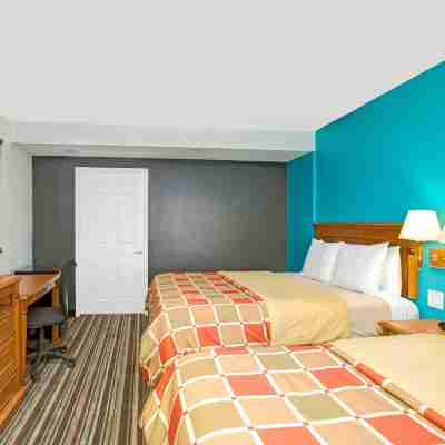 Travelodge by Wyndham LAX Rooms