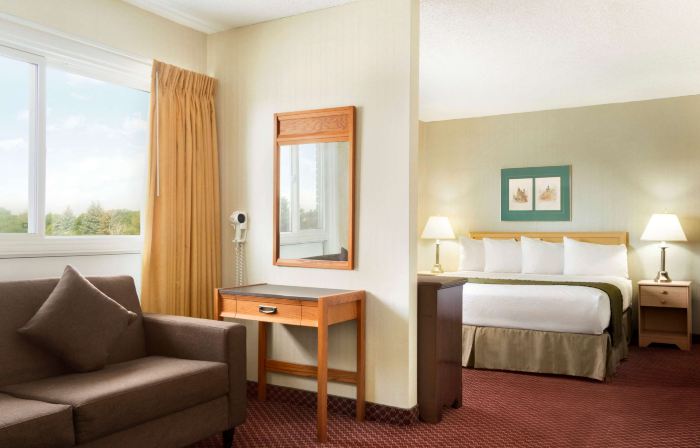 Travelodge by Wyndham Lethbridge