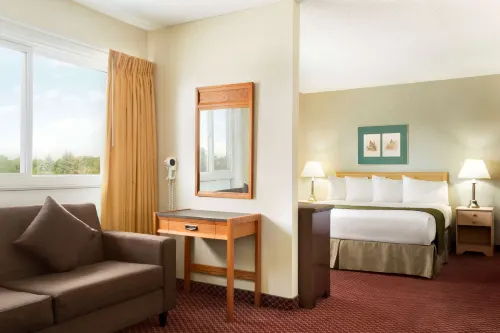 Travelodge by Wyndham Lethbridge Hotels in Coaldale