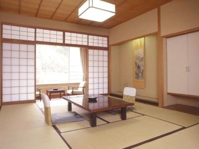 Japanese-Style Room