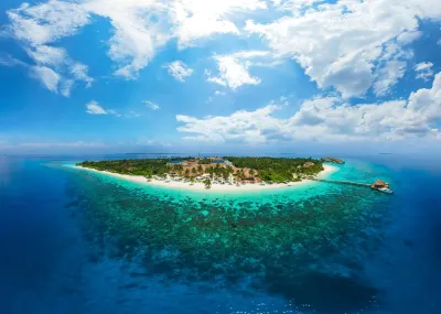 Reethi Faru Resort Отели в г. 