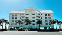 Sea Oats 4 Bedroom Condo by Redawning