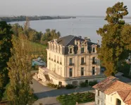Château Grattequina Hôtel Hotels near Parc de Majolan
