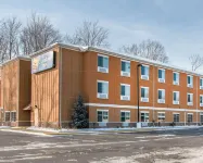 Quality Inn Near Interstate I94 Hotels in Chikaming Township