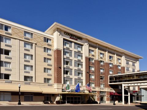 Courtyard Fort Wayne Downtown at Grand Wayne Convention Center