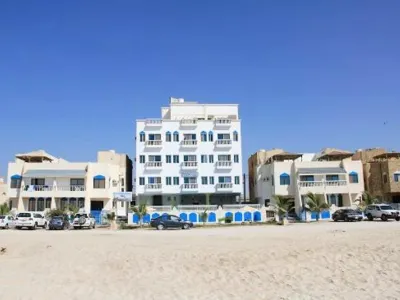 فيلات شاطئ صلالة بيتش بي آند بي Hotels near اكسسواري ECCESSWARY