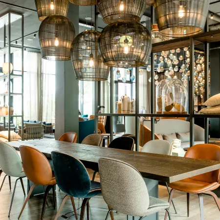 Motel One Hamburg-Fleetinsel Отели рядом с достопримечательностью «Канал Альстерфлет»
