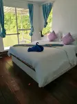 River Marina Resort فنادق في أوثاي ثاني