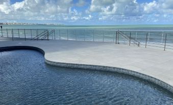 Bela Hospedagem - Vista Piscina e Mar