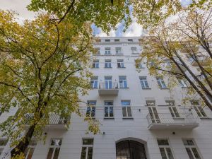 Radna華沙公寓，由Renters提供