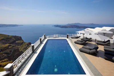 Petit Palace Suites Hotels in Mesaria