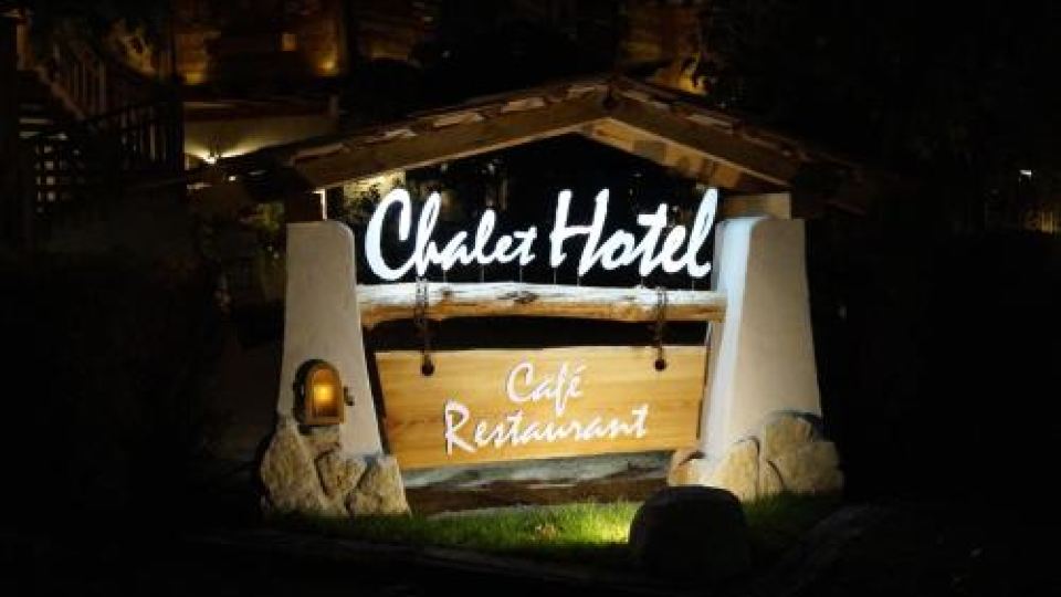 Mohrs Herzl Chalet