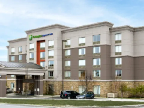 Holiday Inn Express & Suites KINGSTON CENTRAL by IHG Hoteles en Kingston