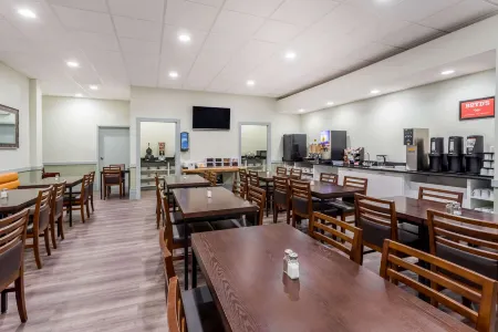 欣頓溫德姆華美達飯店