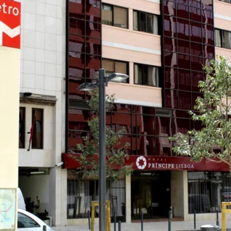 Hotel Principe Lisboa Отели рядом с достопримечательностью «Универмаг El Corte Ingles»
