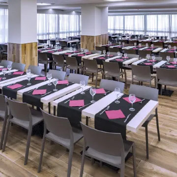 Hotel Oasis Park Splash