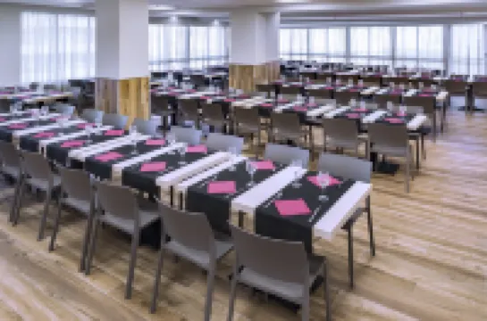 Hotel Oasis Park Splash