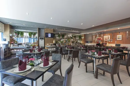 One Pacific Place Serviced Residences Отели в г. Макати