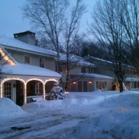 Deerhill Inn
