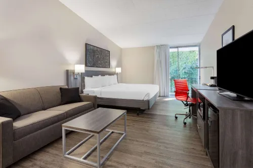 Ramada by Wyndham Hartford North / Bradley Airport Hotels in Windsor