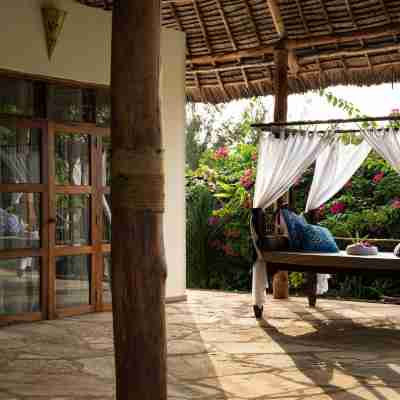 Tikitam Palms Boutique Hotel Hotel Exterior