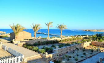 Rohanou Beach Resort