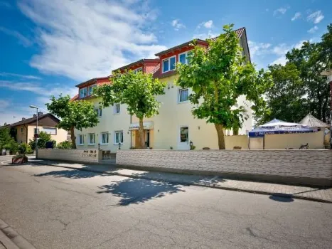 WALDSCHLOESSEL Hotels in der Nähe von Schloss Schwetzingen