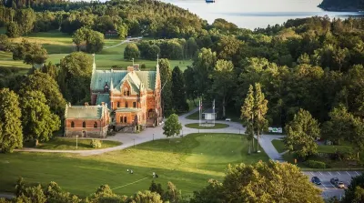 Torreby Slott Hotel & Golf فنادق في Munkedal