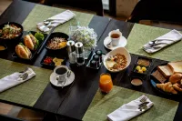 Crowne Plaza VINH YEN CITY CENTRE by IHG - 朝食
