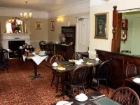 Victoria Lodge Guest House Hotels in Durnford