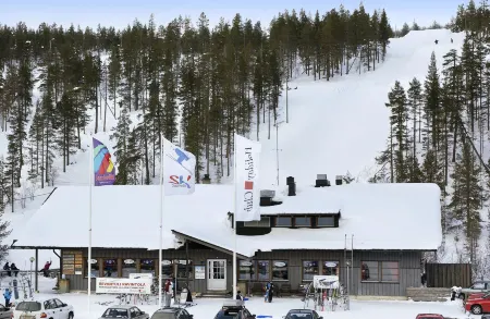 Holiday Club Saariselkä Отели в г. Northern Lapland