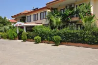 MG Moms Hotel Hotels in Camyuva