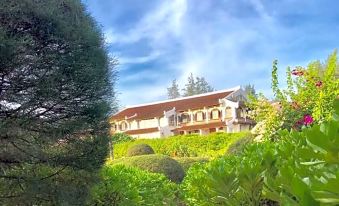 Villa Louise Hue Beach Boutique Hotel