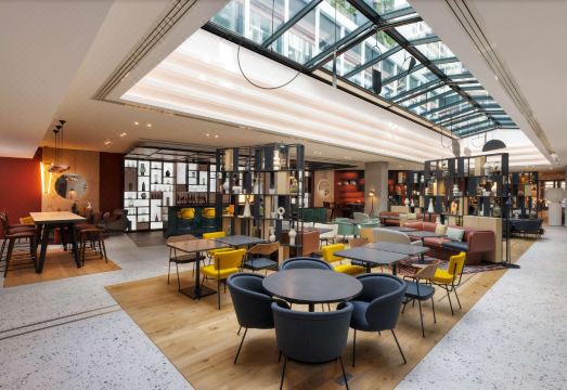 파리 호텔 실내 전경