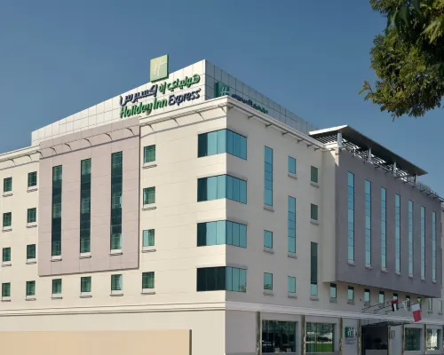 Holiday Inn Express Dubai Safa Park Hotels near Al Safa