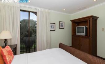 Bougainvillea 5306 Luxury Apartment - Reserva Conchal