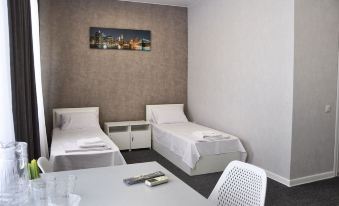 Medelean Hotel - Housity