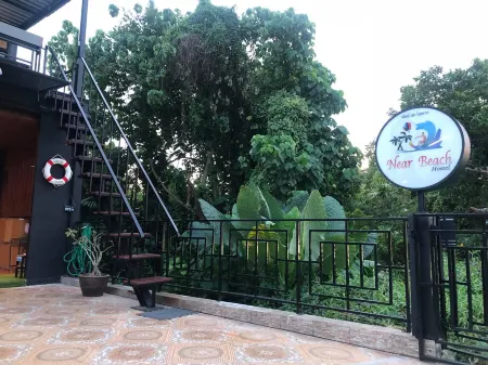 Near Beach Hostel - Adults Only