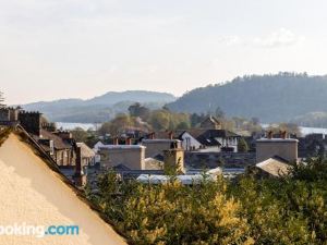 Two Bed Apartment Bowness-on-Windermere 2022Refurb