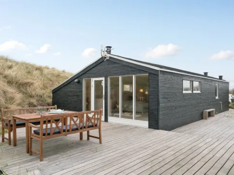 "Mylius" - 100m from the Sea